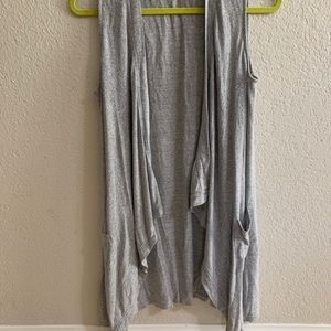 Really stretchy and soft sleeveless over shirt